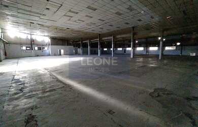 Imagem 2: Galpão para Venda em São Paulo, Barra Funda, 10 dormitórios, 10 banheiros, 35 vagas