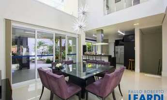 Imagem 6: SOBRADO - PARQUE DOS PÁSSAROS - SP