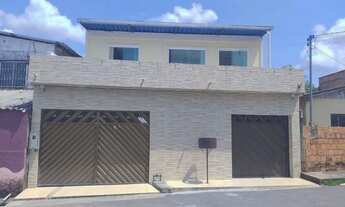 Imagem: Casa a venda de 2 andares