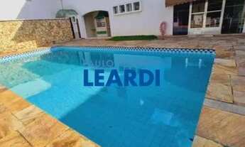 Imagem: CASA ASSOBRADADA - PLANALTO PAULISTA - SP