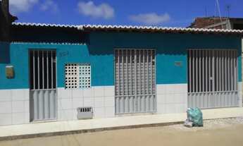 Imagem: Casa com ponto comercial, garagem e três