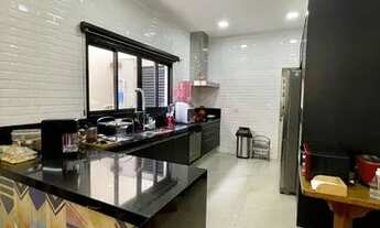 Imagem 4: Casa de condomínio térrea para venda com 266 metros quadrados com 3 quartos