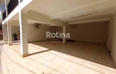 Imagem 2: Casa para aluguel, 4 quartos, 1 suíte, 4 vagas, Vigilato Pereira - Uberlândia/MG