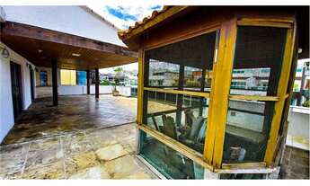 Imagem 2: Excelente cobertura linear com 384 m2, fica a 200 metros da praia. Localização privilegiad