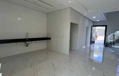 Imagem 3: Casa de condomínio para venda tem 252 metros quadrados com 4 quartos