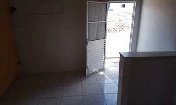 Imagem 3: Aluga-se Kitnet Casa com 1 dormitório