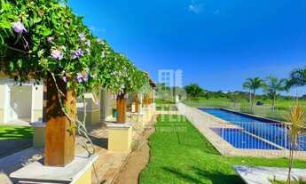 Imagem 6: Casa com 3 Quartos, Suíte com Closet, Piscina e Vista para as Montanhas