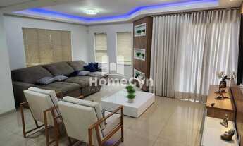 Imagem 4: Sobrado para locação e para venda no Setor Jardins Madri, Goiânia, GO com 4 quartos sendo