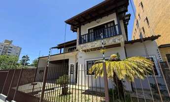 Imagem 2: Casa Ampla no Centro de Palhoça para Locação Residencial ou Comercial