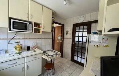 Imagem 2: Residência com 3 quartos à venda por R$ 950000.00, 272.69 m2 - REBOUCAS - CURITIBA/PR