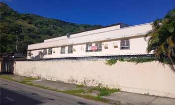 Imagem: Terreno à venda em Charitas - RJ