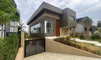 Imagem 3: Imóvel para venda tem 490 metros quadrados com 5 quartos