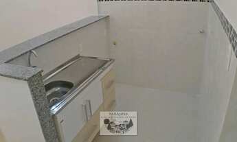 Imagem 5: Lindo Quarto e Sala, totalmente reformado há pouco tempo, moderno, claro e arejado