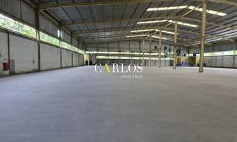 Imagem 4: Galpão com 4400m² Próximo à Av. Geraldo Rocha com 12 docas