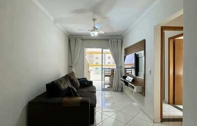 Imagem 3: Ampla metragem a apenas 1 quadra do mar, localização privilegiada próxima de comércios e d