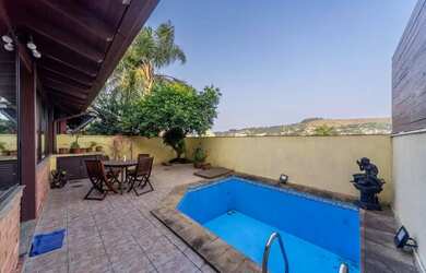 Imagem 3: Casa de Condomínio com 3 Dormitórios em Porto Alegre, Rio Grande do Sul