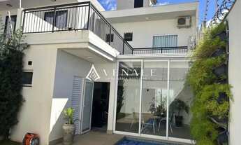 Imagem: Sobrado à venda em Maringá, Jardim Higienópolis