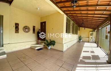 Imagem: Casa com 3 quartos e 360m² à venda no