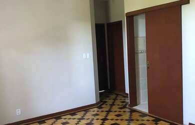 Imagem 3: Apartamento 2 Dormitórios Reformado no São João Av. Pátria