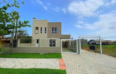 Imagem 3: Sobrado com 2 dormitórios à venda, 84 m² por R$ 390.000,00 - Coroados - Guaratuba/PR