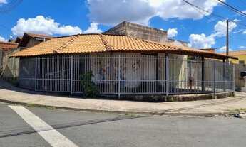 Imagem: CASA RESIDENCIAL COM 04 QUARTOS E SALÃO