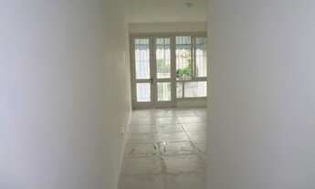 Imagem 3: Apartamento com 2 dormitórios, REFORMADO, hall, living 2 ambientes, sacada, gabinete, 2 ba