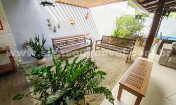 Imagem 2: Casa para quem gosta de espaço e privacidade em Condomínio Fechado !