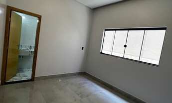 Imagem 7: VENDO CÁSA COM PISCINA BAIRRO VILA BELLA