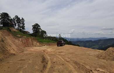 Imagem 2: Linda Área de Terreno à Venda com Vista para a Pedra do Baú - Campos do Jordão/SP