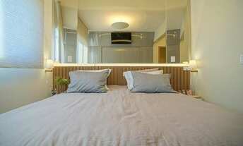 Imagem 7: Casa de condomínio sobrado para aluguel possui 181 metros quadrados com 4 quartos, sendo 3