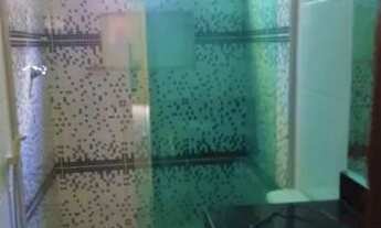 Imagem: 1 Casa, 1 Kitnet, 1 lote de esquina À Venda