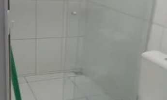 Imagem 2: Alugo apartamento com 1 quarto