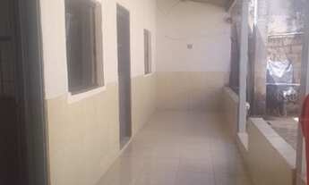 Imagem 2: Casa de fundos Casa com 1 dormitório