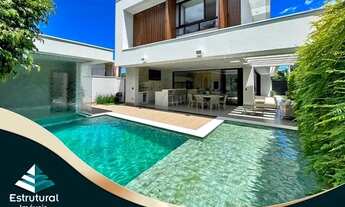 Imagem 3: Sobrado para venda tem 416 metros quadrados com 5 suítes em Riviera - Bertioga - SP