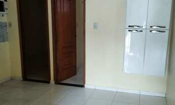 Imagem 1: Casa para aluguel possui 80 metros quadrados com 2 quartos em Colônia Oliveira Machado - M