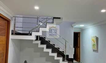 Imagem 2: Lindo triplex com 3 quartos sendo 1 suíte com armários R$ 2.600,00/mês