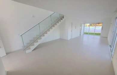 Imagem 3: Sobrado geminado com 1 suíte mais 2 quartos na Praia de Ubatuba em São Francisco do Sul