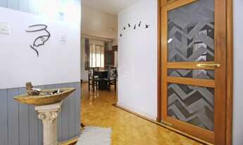 Imagem 5: Casa para Venda - 270m², 3 dormitórios, sendo 2 suites, 5 vagas - Glória