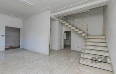 Imagem 2: Casa de 436m² com 5 dormitórios e 1 vaga