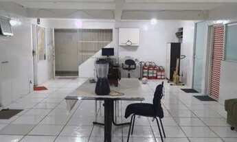 Imagem: Quitinete mobiliada em S. Mônica, com água