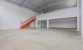 Imagem 4: Loja de esquina na Antônio de carvalho