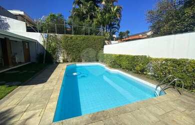 Imagem 5: Casa a venda em rua tranquila do Morumbi, com 4 suítes, 3 salas, escritório, piscina e 4 v