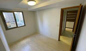 Imagem 4: LINDO APTO NO EDF. MARIA ROSA. 03 QUARTOS, 01 SUITE E DEPENDÊNCIA COMPLETA!