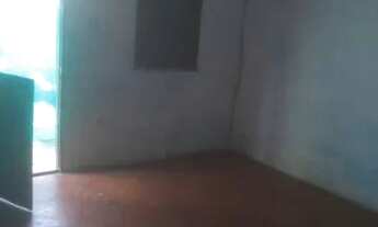 Imagem 2: Casa com 2 quartos, banheiro,sala, cozinha, quintal pequeno Aerolândia