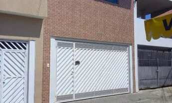 Imagem 2: Sobrado, 3 dormitórios e 2 vagas cobertas com portão automático