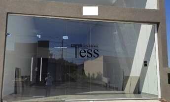 Imagem 5: Salão comercial com 2 banheiros com acessibilidade,2 vagas de estacionamento na frente. ót