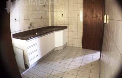 Imagem 6: Apartamento em andar alto, com vista para a linda Rua XV de Novembro