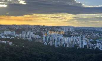 Imagem 2: Casa com 3 dormitórios à venda, 297 m² por R$ 3.000.000,00 - Buritis - Belo Horizonte/MG