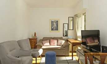 Imagem 5: Apartamento de dois dormitórios, dois banheiros, no bairro Menino Deus em Porto Alegre