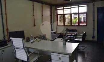 Imagem 2: Prédio/Edifício inteiro